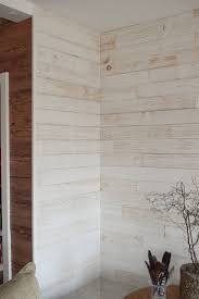 Holzverkleidung Fur Die Wand Mit Wandwood Paneele Einfach Kleben Anleitung Holzwand Verkleiden Und Selber Holzpaneele Holzverkleidung Wand Mit Holz Verkleiden