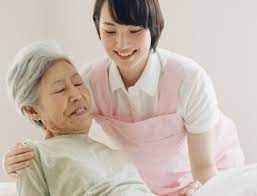 介護脱毛とは | 医療脱毛専門のリゼクリニック