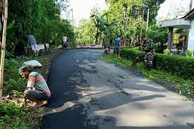  Infopublik Ciptakan Lingkungan Sehat Tni Dan Masyarakat Desa Blukon Kerja Bakti Bersihkan Lingkungan