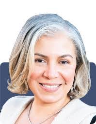 Kim Mcgreal's Instagram, Twitter & Facebook