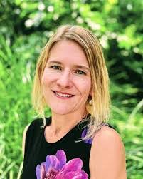 Maureen Rough's Instagram, Twitter & Facebook