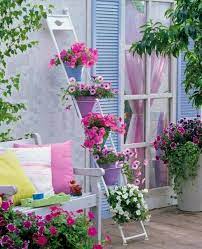 Galleria Foto Come Arredare Un Balcone Piccolo Foto 4 Idee Per Vasi Di Fiori Giardino Minimalista Balconi Piccoli