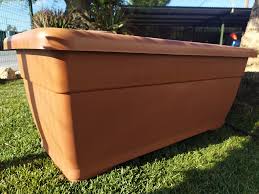 Puedes emplear también dama de noche, evónimo, gaulteria, hebe, hipérico, lonicera y mirto, para espacio reducido. Jardineras Decorativas Economicas Para Casas Y Restaurantes