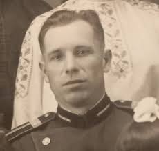 Здравствуйте ! Помогите пожалуйста советом. У меня есть на руках  свидетельство о смерти деда , мне необходимо узнать имя его отца , которое  всю жизнь скрывалось и семейная легенда гласит , что