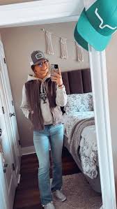 Candy McDaniel (candymcdan)