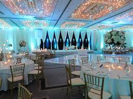 Doubletree By Hilton Hotel Chicago Oak Brook Reception Venues Chicago Hotels Hilton Hotel Gazebo Wedding