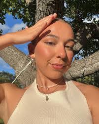 Faye Jolly's Instagram, Twitter & Facebook