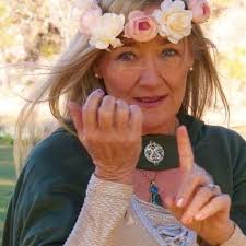 Profile for Essey's Paintings: Impressionism, Realism, Commissioned  Portraits