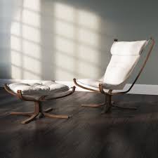 The falcon transfer chair's innovative design makes transferring patients from bed to chair a breeze! Sigurd Ressell Falcon Chair Peter Guthrie