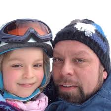 Hey dear community, I have a 3.0SC from 1978 with hydraulic chain  tensioners but the marked part in the picture is missing (the spacer/screw  whatever). My oil pressure is 0,5 Bar normal