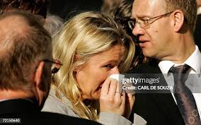 1,665 Gary Cook Photos & High Res Pictures