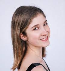 Kimberly Burge's Instagram, Twitter & Facebook