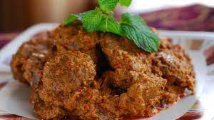 Sebagai pemangsa utama dalam rantai makanan, harimau mempertahankan populasi mangsa liar yang ada di bawah pengendaliannya, sehingga keseimbangan antara mangsa dan vegetasi yang mereka makan dapat terjaga. 21 Makanan Khas Sumatera Barat Yang Paling Terkenal Wajib Dicoba Hot Liputan6 Com