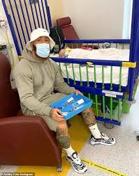 Ashley and safiyya's update tonight is one of the most heartbreaking things i've ever read. Ashley Cain Surpasses His Fundraising Goal Of 1million For His Daughter Azaylia Around World Journal