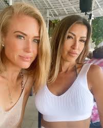 Molly Hendrickson 🎬 (@whereintheworldismollyonair) • Instagram photos and  videos