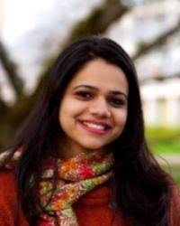 Shikha Agarwal's Instagram, Twitter & Facebook