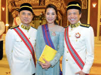 See full list on amazingnara.com Datuk Dato Tan Sri Apa Beza Dan Kelebihan Gelaran Gelaran Ni Semua Soscili