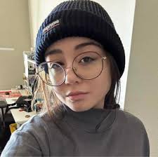 Amid funny reactions from netizens, "Saving Grace" star Jennica Garcia  appealed to her followers to be nice to the artist who made her art card.  Link to full story in the comments