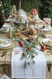 Diy Christmas Decorations And Crafts To Make This Year Christmas Table Settings Christmas Table Decorations Christmas Centerpieces