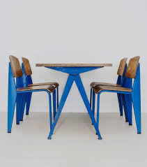Compass Table 1953 And Standard Dining Chairs 1950 By Jean Prouve Sign Tokyo Avec Images Mobilier Design Mobilier De Salon Meuble Moderne