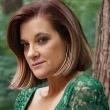 Kimberly Lukens's Instagram, Twitter & Facebook