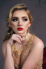 Sabrina Parrish's Instagram, Twitter & Facebook