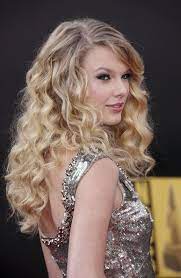 Taylor Swift Photos Photos 2008 American Music Awards Arrivals Taylor Swift Hair Taylor Swift Curly Hair Curly Hair Styles