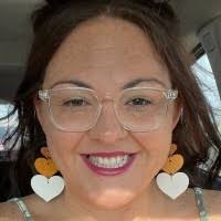 Stephanie Trawick's Instagram, Twitter & Facebook