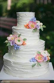 Maybe you would like to learn more about one of these? 25 Buttercream Wedding Cakes We D Almost Kill For With Tutorial Deer Pearl Flowers