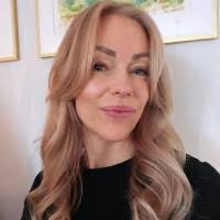 10+ "Helen Tapper" profiles