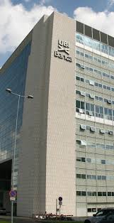 Banca centrale le banche centrali sono istituti di emissione di diritto pubblico che si occupano di gestire la politica monetaria dei paesi o delle aree economiche che condividono la medesima moneta come forma di pagamento. Intesa Ubi Banca Altri Impegni Per Brescia Bresciaoggi