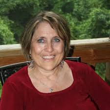 Gail Ruth's Instagram, Twitter & Facebook