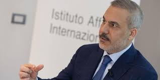 3317 zanyar û rewşenbîran bang li hukumeta Tirkiyeyê kirine