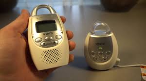 The sock and base station work together to monitor your baby's heart rate and oxygen levels. How Baby Monitor Works 10babygear