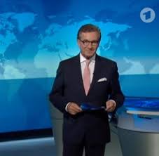 Er übernimmt das amt von jan hofer, der ende des jahres in den ruhestand geht. Jan Hofer Gibt Entwarnung Nach Schwacheanfall In Der Tagesschau Welt