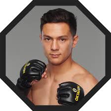 Mohou být použity i zášlapy, podražení a přehozy přes bok. Vyzva 3 Tomas Le Sy Oktagon Mma