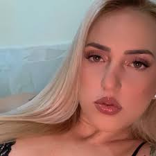 ⭕️ Encontró millones de dólares en una Caleta, posiblemente dinero de algún  Caponarco que lo guardó hace muchos años, pero no pudo quedarse con los  fajos. El tiempo ya lo había podrido