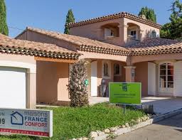 Maisons france confort est aujourd'hui le 1er constructeur de maisons en france. Maisons France Confort Enregistre Un Bond De Son Benefice Net 2017