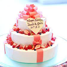 オリジナルウエディングケーキ リボンが好きなご新婦様らしい 可愛いケーキでお客様をおもてなし ケーキ入刀でも会場が盛り上がること間違いなし みなさんも お2人だけのオリジナルケーキを ミーツで創ってみませんか ウェディングケーキ リボン