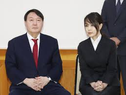 저희는 고기수입업자가 윤 모 세무서장에게 향응을 베풀써다는 걸, 그걸 부정하기 위해서 수사를 했을 뿐입니다. ìœ¤ì„ì—´ ê²€ì°°ì´ìž¥ ë¶€ì¸ ì£¼ê°€ì¡°ìž' ì—°ë£¨ ë³´ë„ë¼