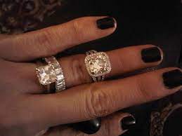 Giuliana Rancic S Ring On Top Droool Celebrity Engagement Rings Beautiful Engagement Rings Diamond Dreams