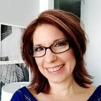 Elizabeth Clapper's Instagram, Twitter & Facebook