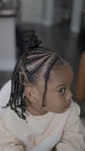 Krista Magee's Instagram, Twitter & Facebook