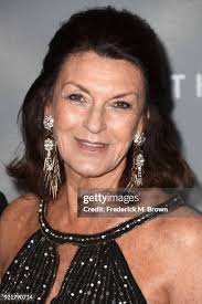 942 Bonnie Brown Photos & High Res Pictures