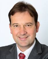 Unterwegs mit Pfeil und Bogen Seite 7 Der neue UV-Laser im Werbeservice der  Seite 14 Herforder Werkstätten Kalle B. geht Seite