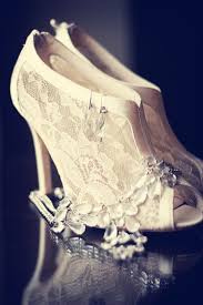 Vintage Lace Peep Toe Wedding Shoes Gorgeous Ivory Lace Wedding Boots You Can Choose This Beau Zapatos De Novia Zapatos De Novia De Disenador Zapatos De Boda