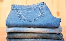 Hilangkan warna merah pad seluar putih. Tip Basuh Seluar Jean Agar Tak Rosak Turun Warna Terlalu Teruk Maskulin
