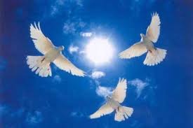 У католицькій церкві має статус торжества. Vzhe Ne Vitayemosya Hristos Voskres Zvichayi I Tradiciyi Voznesinnya Gospodnogo