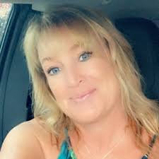 Lisa Zirkle's Instagram, Twitter & Facebook