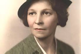 The Oldest Living Girl Scout Is One Tough Cookie